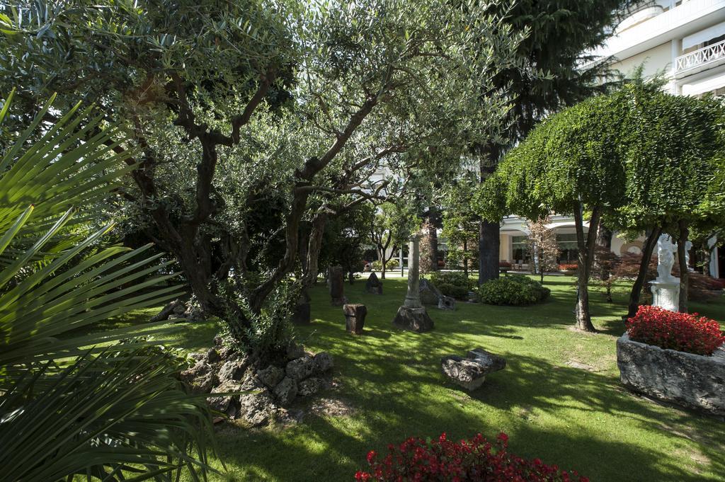 Hotel Due Torri Abano Terme Eksteriør bilde