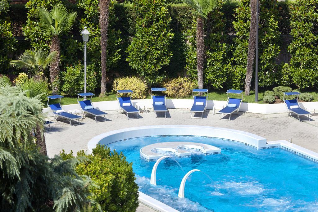 Hotel Due Torri Abano Terme Eksteriør bilde